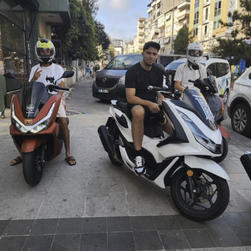 Best motorcycle rental Istanbul 3 istanbul02 512